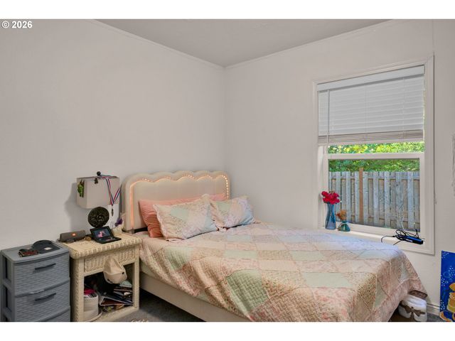 89555 SHORE CREST Dr, Florence, OR 97439