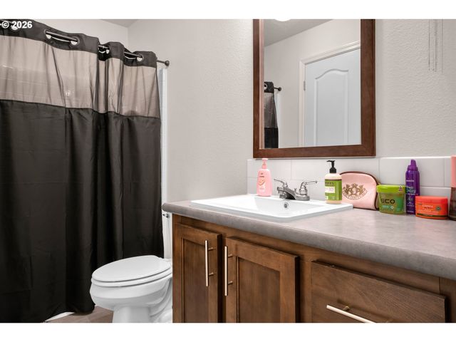 89555 SHORE CREST Dr, Florence, OR 97439