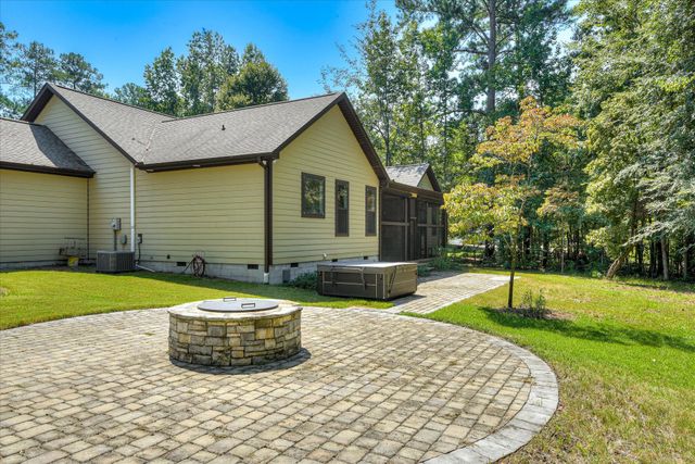 153 Cumberland Dr Drive, Mccormick, SC 29835