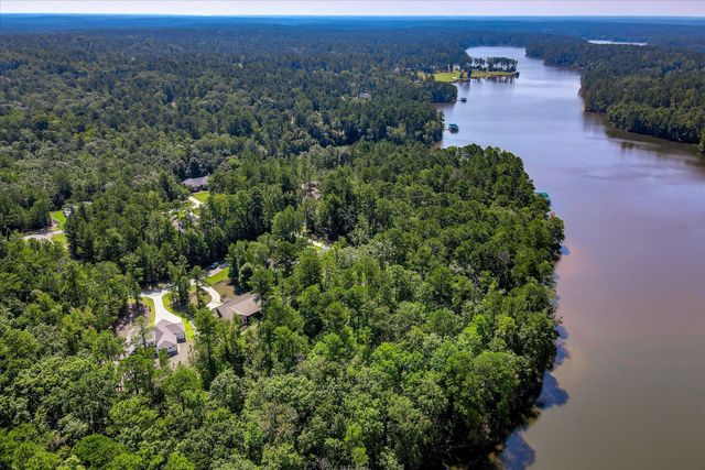 153 Cumberland Dr Drive, Mccormick, SC 29835