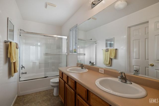 10715 Sunset Ranch Drive, Bakersfield, CA 93311