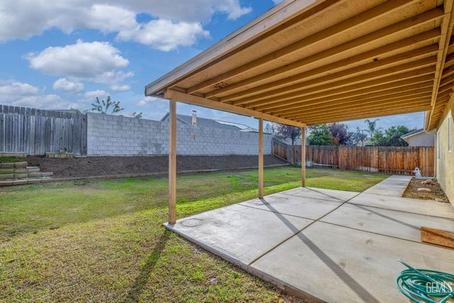 10715 Sunset Ranch Drive, Bakersfield, CA 93311