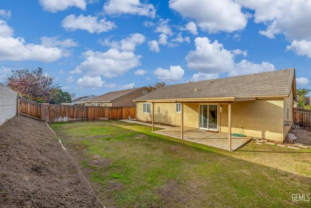 10715 Sunset Ranch Drive, Bakersfield, CA 93311