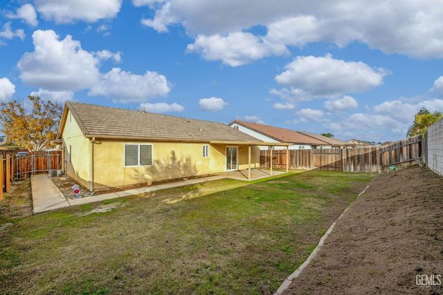 10715 Sunset Ranch Drive, Bakersfield, CA 93311