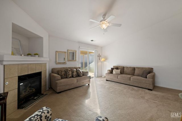 10715 Sunset Ranch Drive, Bakersfield, CA 93311