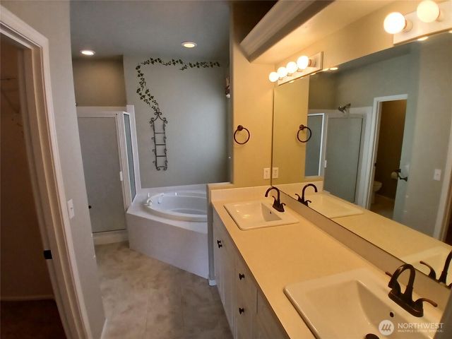 9202 169th Street E, Puyallup, WA 98375