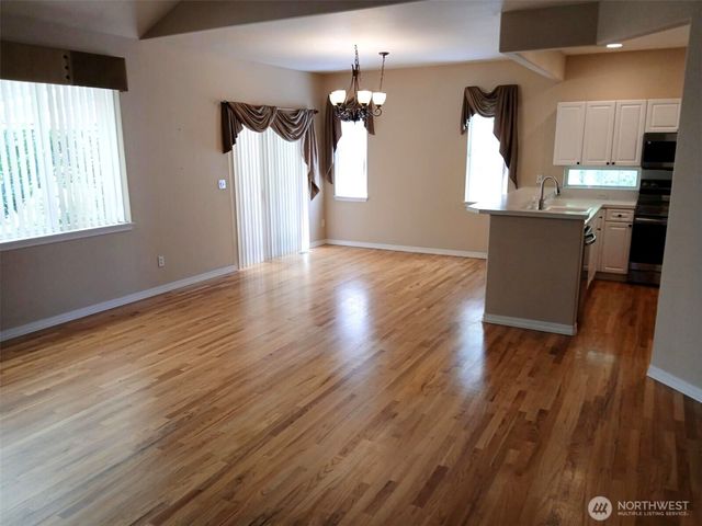 9202 169th Street E, Puyallup, WA 98375