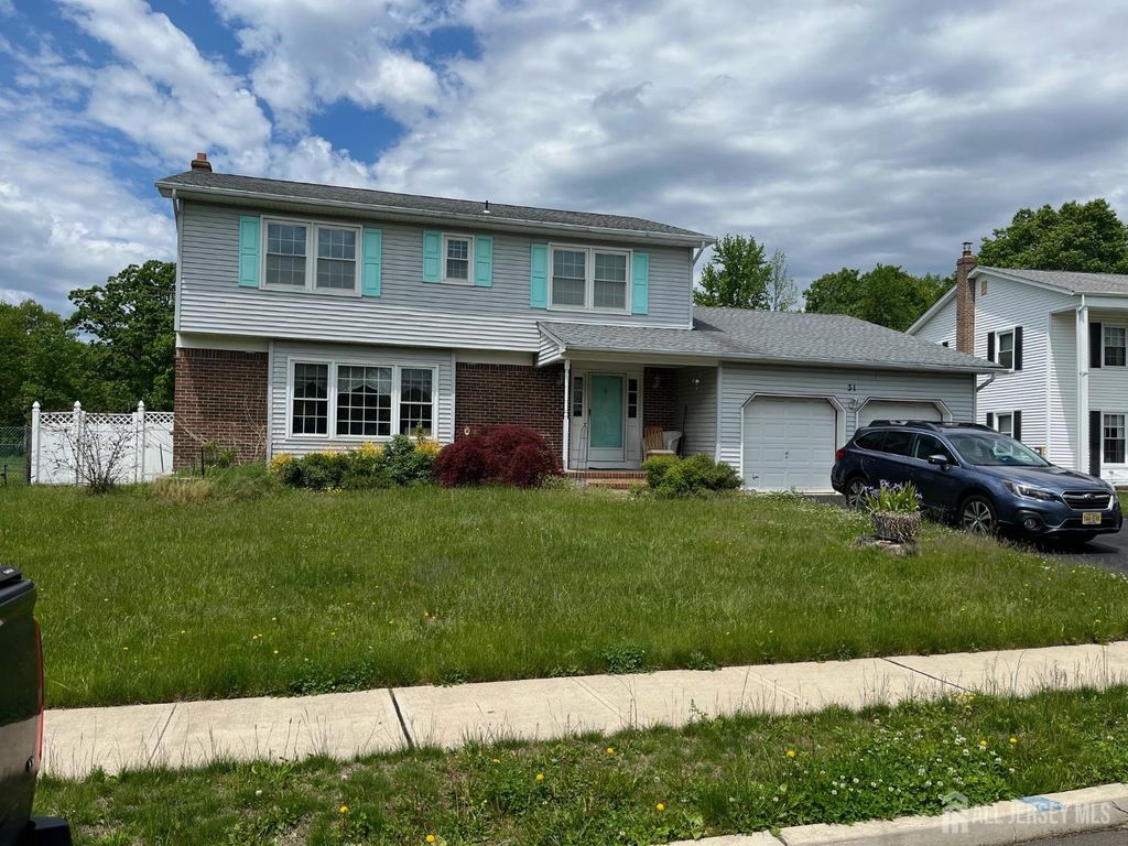 31 Junction Pond Lane, South Brunswick, NJ 08852