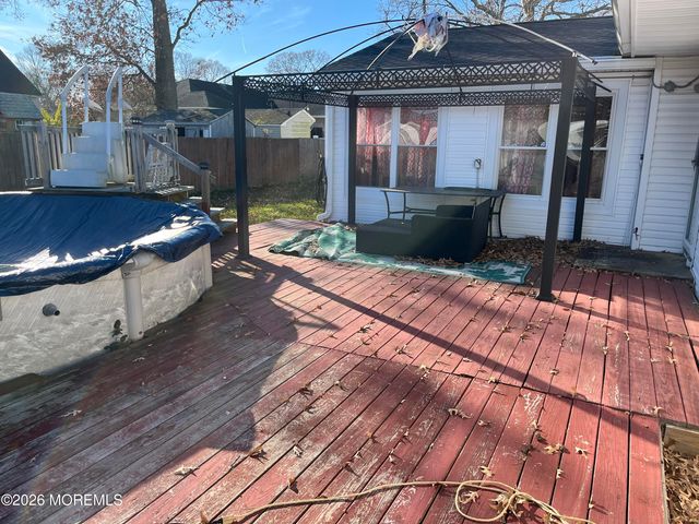 309 Lawrence Drive, Lanoka Harbor, NJ 08734