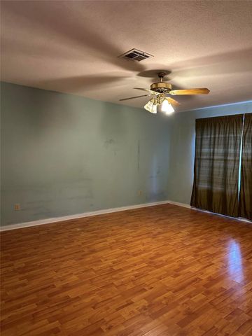 11123 Somerford Drive, Houston, TX 77072