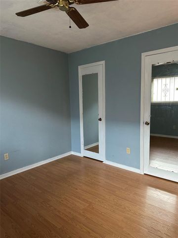 11123 Somerford Drive, Houston, TX 77072