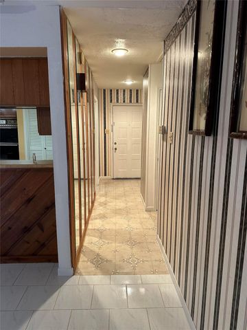 11123 Somerford Drive, Houston, TX 77072