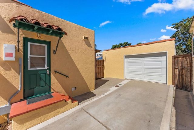 5364 Adams, San Diego, CA 92115