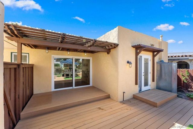 5364 Adams, San Diego, CA 92115