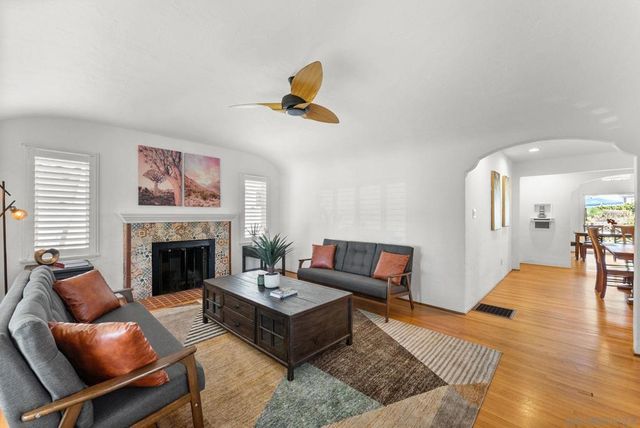 5364 Adams, San Diego, CA 92115