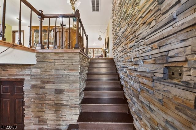 121 Doremus Rd, West Milford Twp., NJ 07438