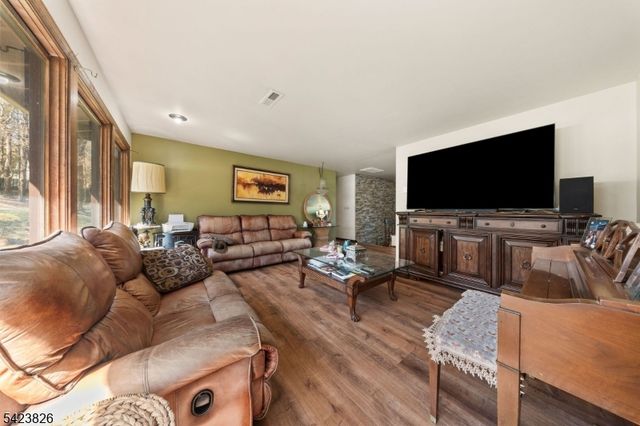 121 Doremus Rd, West Milford Twp., NJ 07438