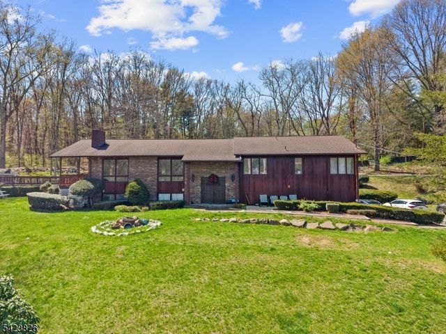 121 Doremus Rd, West Milford Twp., NJ 07438