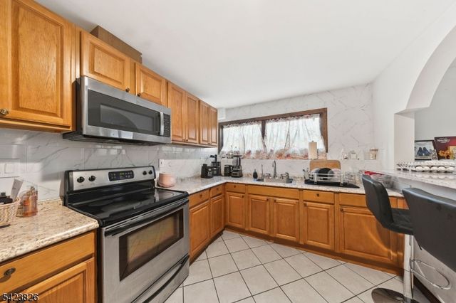 121 Doremus Rd, West Milford Twp., NJ 07438