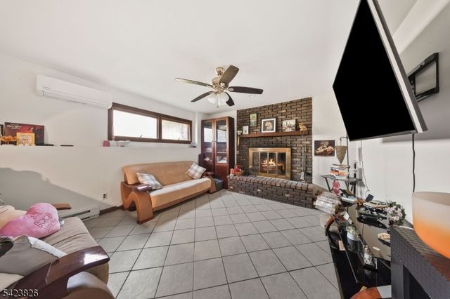 121 Doremus Rd, West Milford Twp., NJ 07438