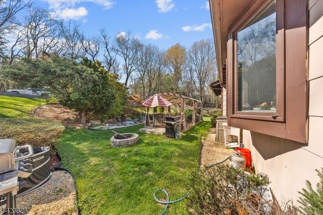 121 Doremus Rd, West Milford Twp., NJ 07438