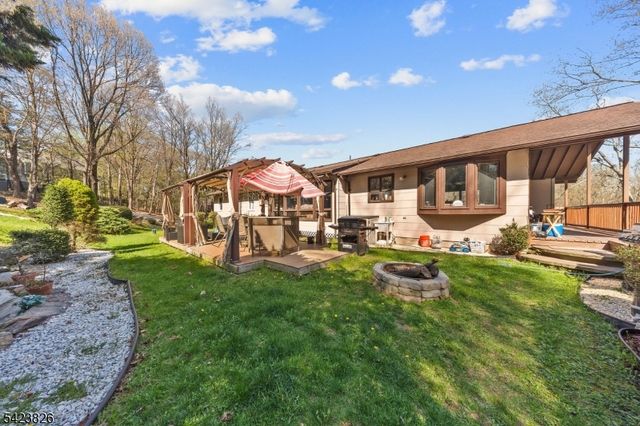 121 Doremus Rd, West Milford Twp., NJ 07438