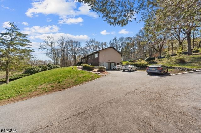 121 Doremus Rd, West Milford Twp., NJ 07438
