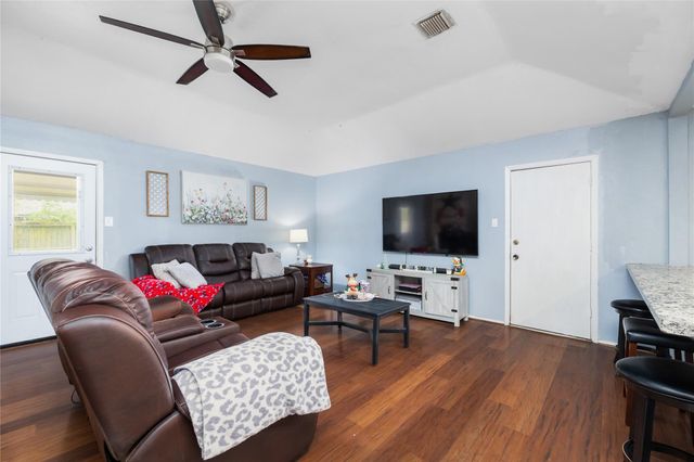 17458 Jolly Boat Drive, Crosby, TX 77532