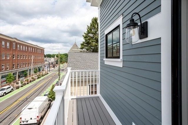 115 Beacon Street C, Somerville, MA 02143