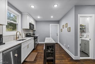 150 Fairmount Ave, Newark City, NJ 07103