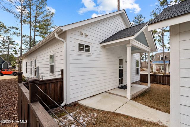 560 Wellers Way, Southern Pines, NC 28387