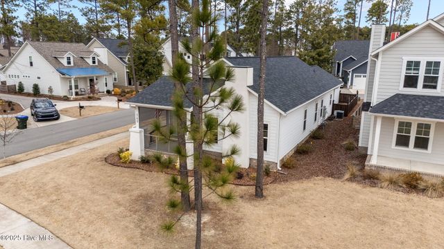 560 Wellers Way, Southern Pines, NC 28387