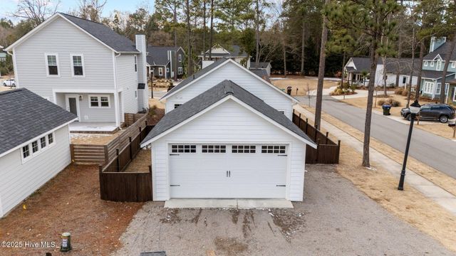 560 Wellers Way, Southern Pines, NC 28387