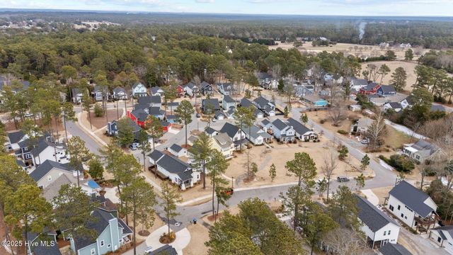 560 Wellers Way, Southern Pines, NC 28387