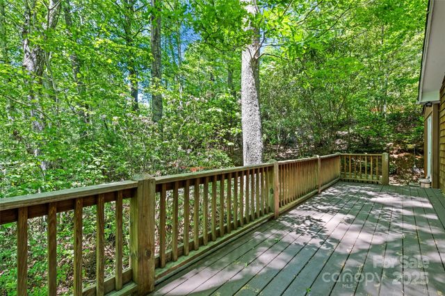 823 Turtle Creek Road, Sylva, NC 28779
