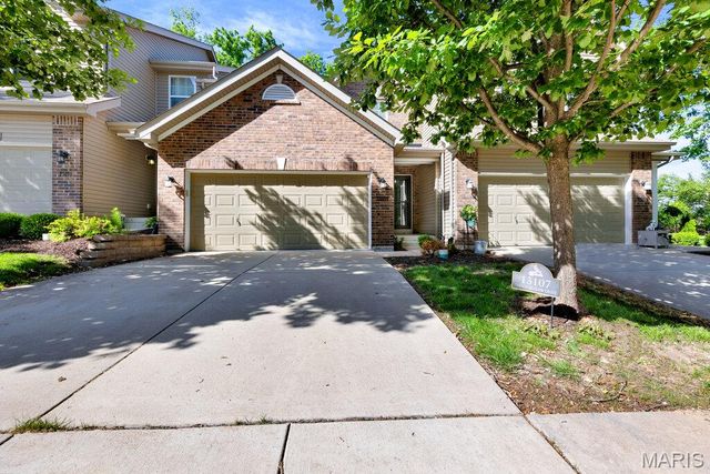 13107 Tesson Hollow Drive, St Louis, MO 63128