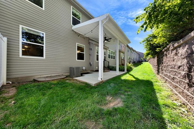 13107 Tesson Hollow Drive, St Louis, MO 63128