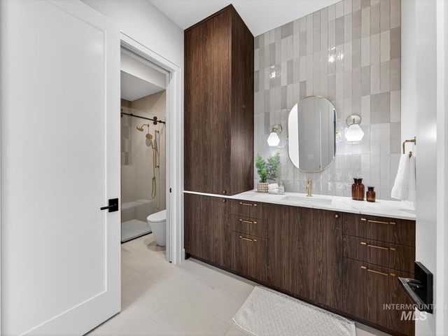 3671 N Harvest Moon Way, Eagle, ID 83616