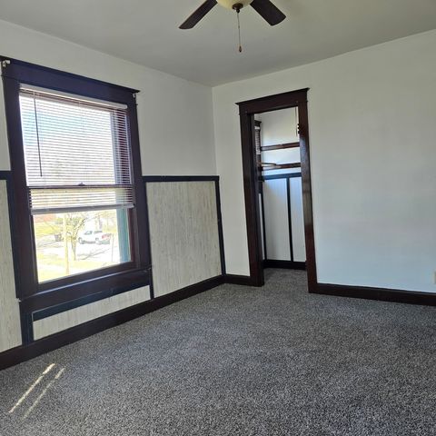 1173 W Pleasant Street, Freeport, IL 61032