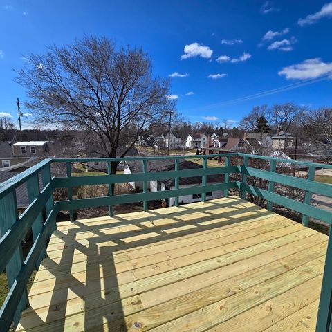 1173 W Pleasant Street, Freeport, IL 61032