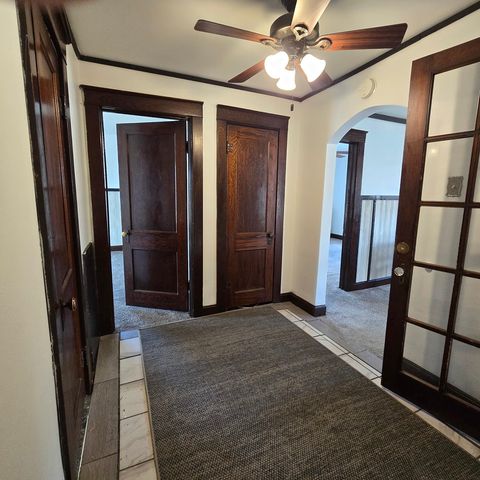 1173 W Pleasant Street, Freeport, IL 61032