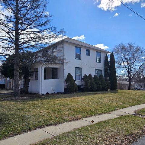 1173 W Pleasant Street, Freeport, IL 61032