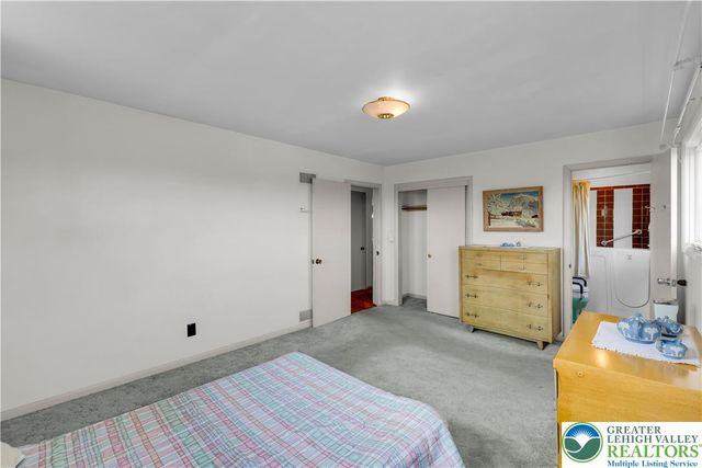 4210 Locust Drive, North Whitehall Twp, PA 18078