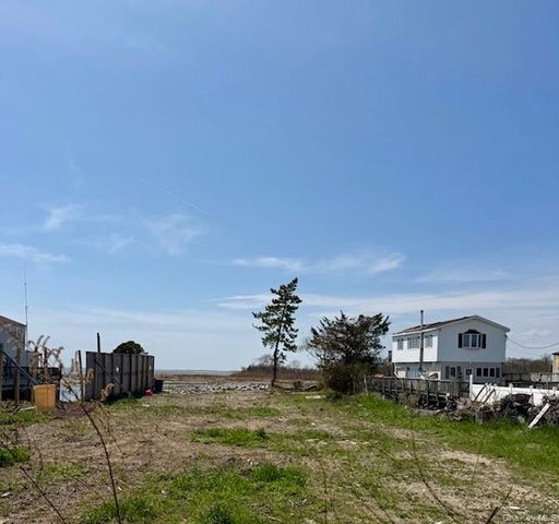 403 Cross Bay Boulevard, Howard Beach, NY 11693