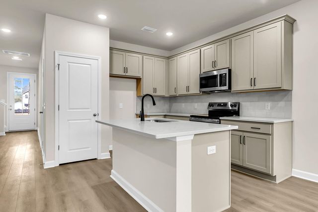 491 Martins Creek Boulevard, Summerville, SC 29485