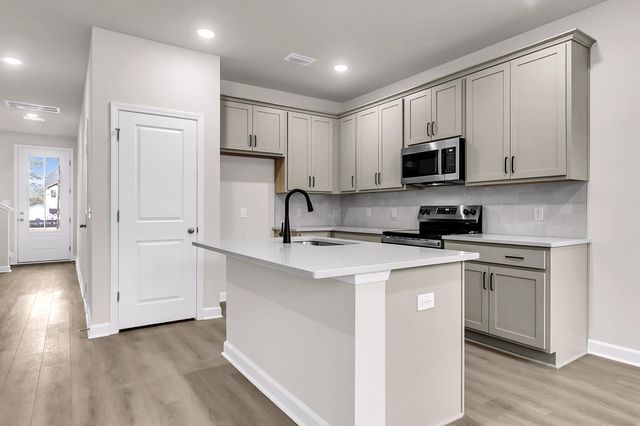 491 Martins Creek Boulevard, Summerville, SC 29485