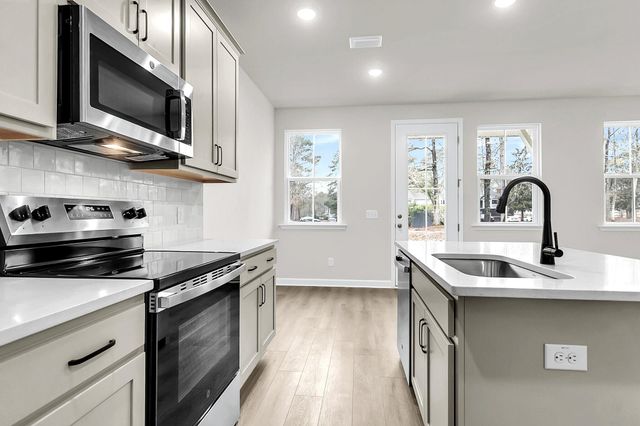 491 Martins Creek Boulevard, Summerville, SC 29485
