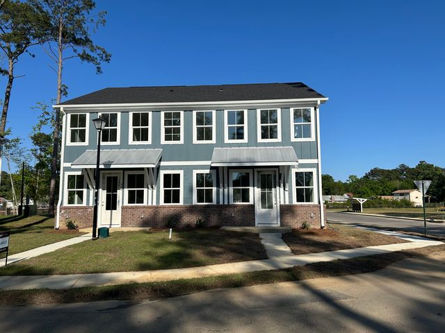 491 Martins Creek Boulevard, Summerville, SC 29485
