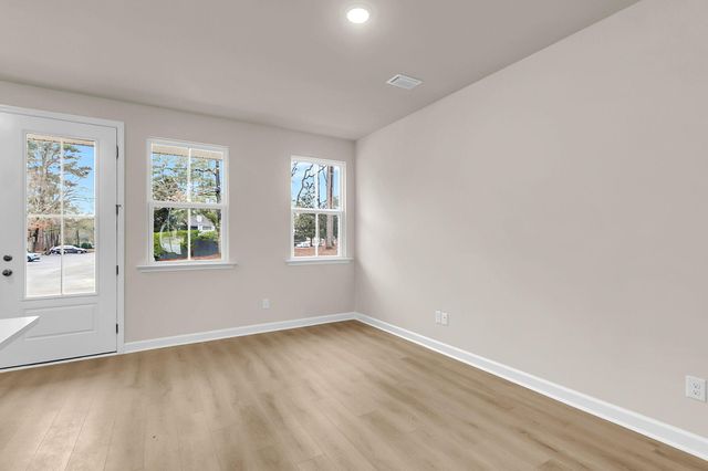 491 Martins Creek Boulevard, Summerville, SC 29485