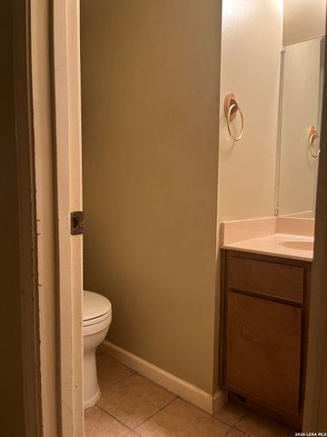 14406 Woods Hole, San Antonio, TX 78233